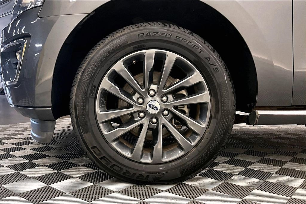 Used 2021 Ford Expedition Max Limited image 8