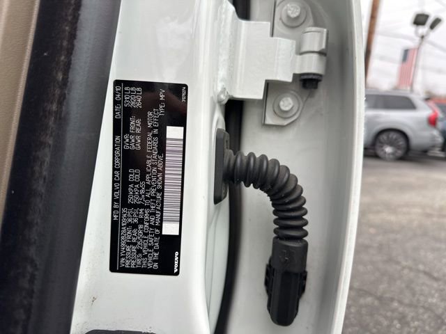 Used 2010 Volvo XC70 T6 image 28