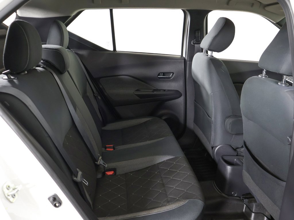 Used 2019 Nissan Kicks SV image 30