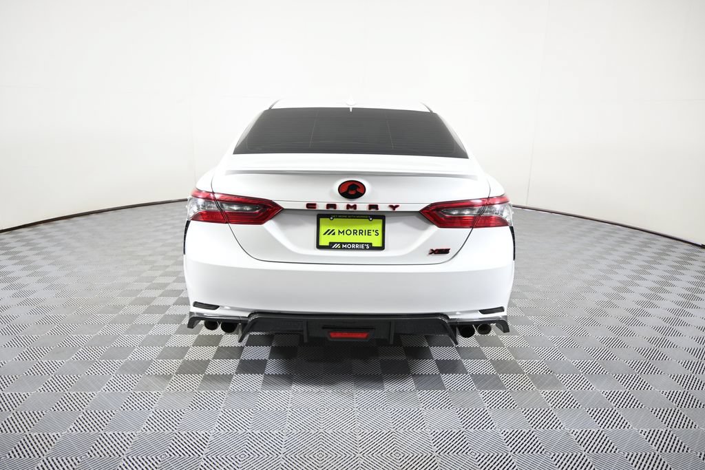 Used 2022 Toyota Camry XSE FWD image 5