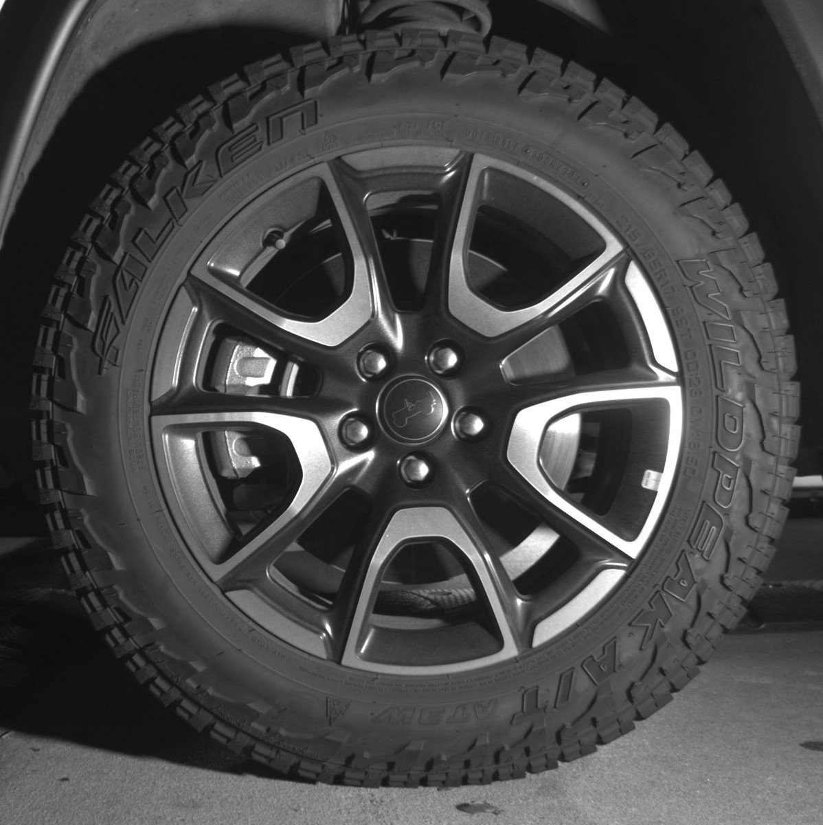 Used 2025 Jeep Compass Trailhawk image 12