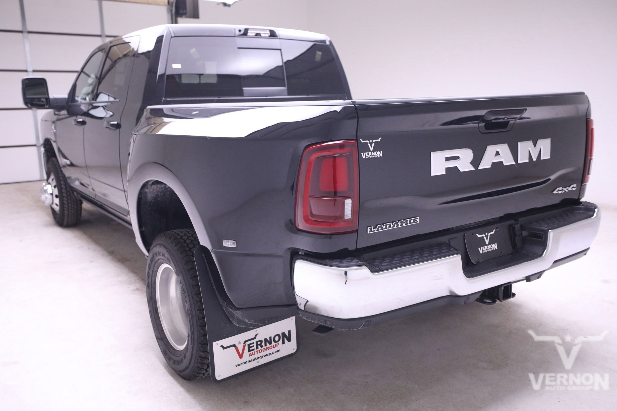 New 2025 RAM 3500 Laramie image 3