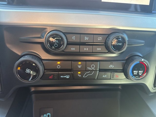 Used 2024 Ford F250 XLT w/ XLT Premium Package image 22