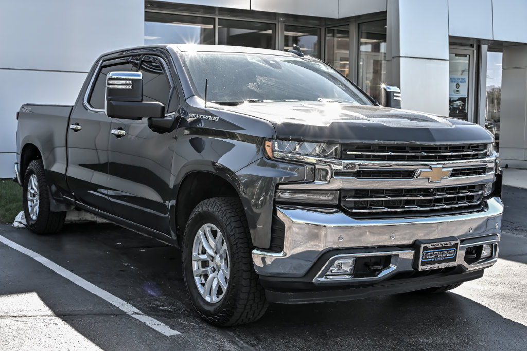 Used 2020 Chevrolet Silverado 1500 LTZ w/ LTZ Plus Package AWD/4WD image 9