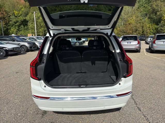 Certified 2025 Volvo XC90 B6 Plus image 22