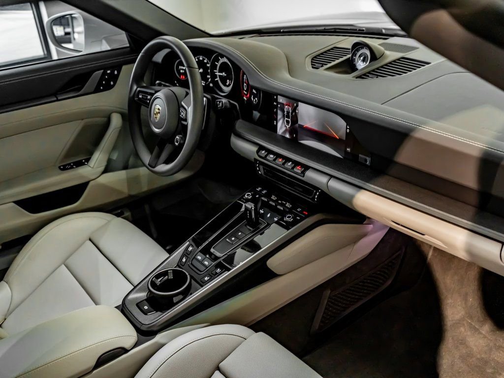 Certified 2024 Porsche 911 Targa 4S image 26
