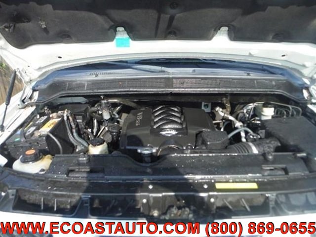Used 2004 Nissan Armada SE Off-Road w/ (SR1) Sunroof Pkg (SE OR) AWD/4WD image 12