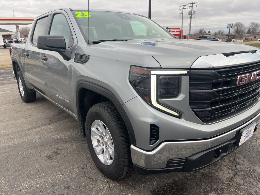 Used 2023 GMC Sierra 1500 Pro w/ Pro Value Package AWD/4WD image 3