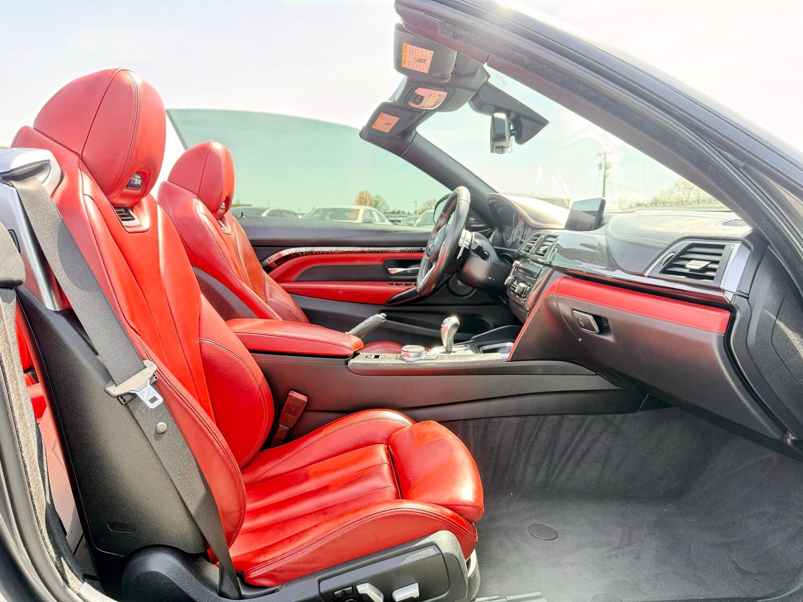 Used 2018 BMW M4 Convertible image 29