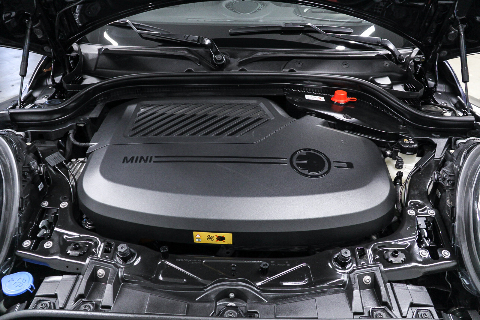 Certified 2024 MINI Cooper SE FWD image 27