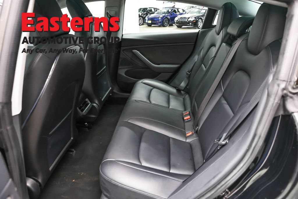 Used 2018 Tesla Model 3 Mid Range RWD image 16