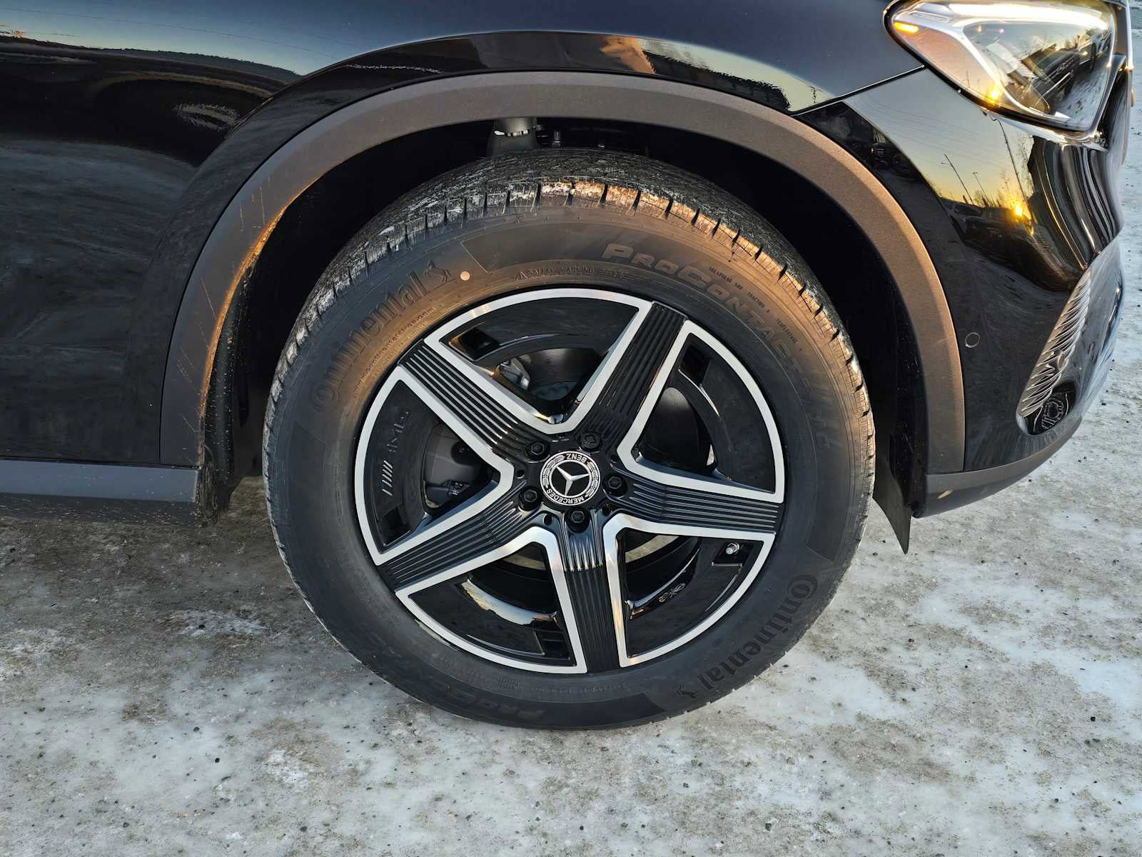 New 2026 Mercedes-Benz GLC 300 4MATIC image 9