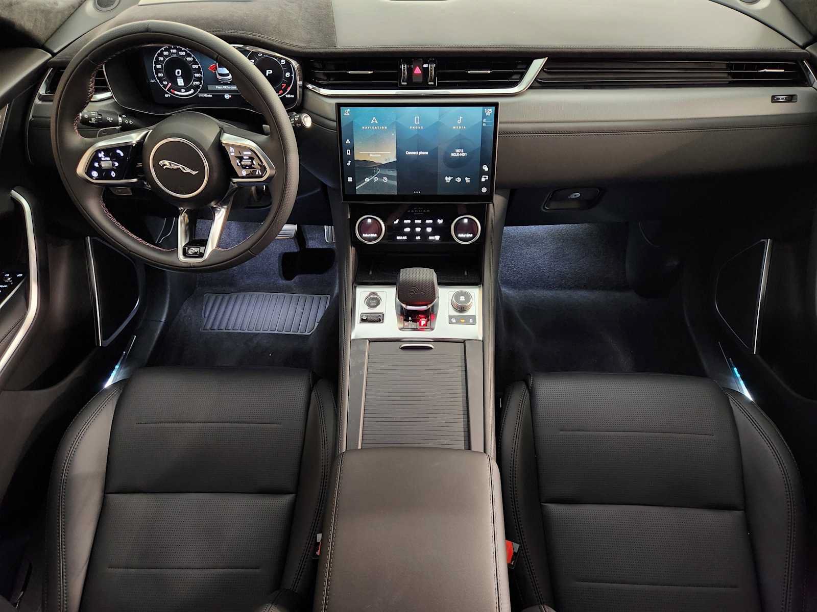 New 2026 Jaguar F-PACE SVR 575 Edition AWD/4WD image 4