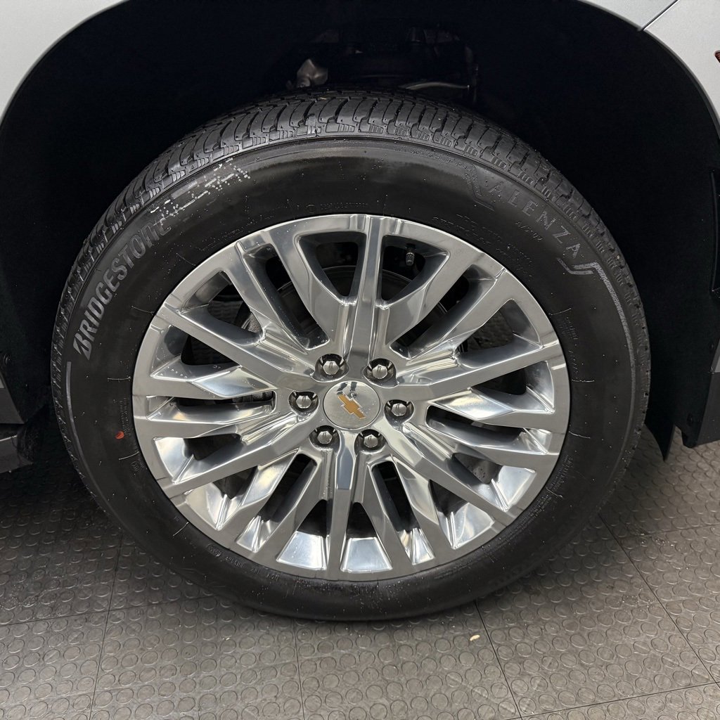 New 2026 Chevrolet Suburban LT w/ Comfort Package image 14