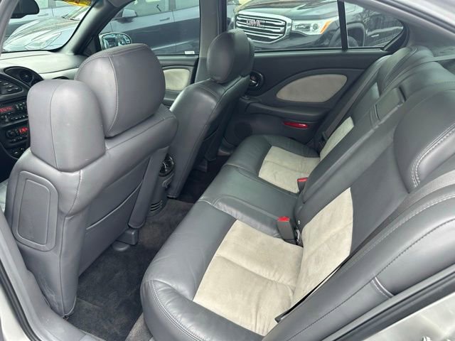 Used 2005 Pontiac Bonneville GXP image 18