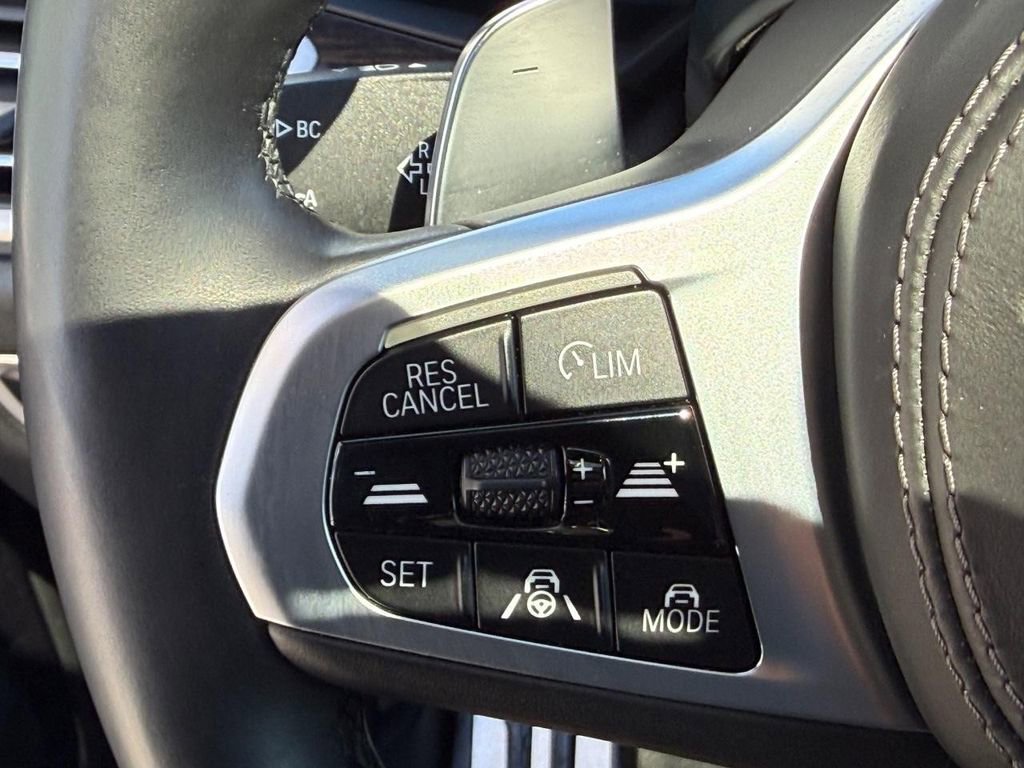 Used 2019 BMW X5 xDrive50i w/ M Sport Package image 17