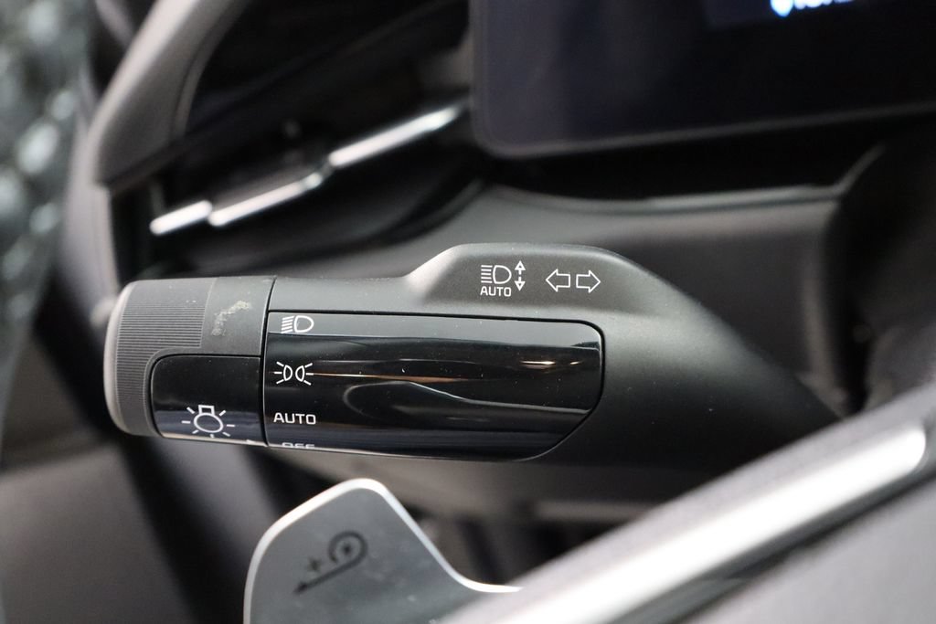 Used 2023 Kia Niro Wind w/ Wind Preserve Package FWD image 16