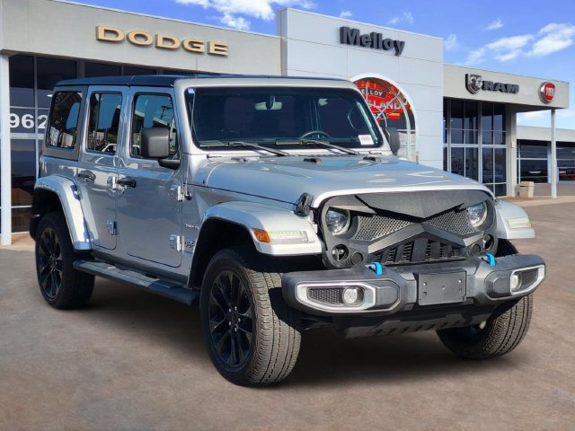 Used 2023 Jeep Wrangler Unlimited Sahara AWD/4WD image 2