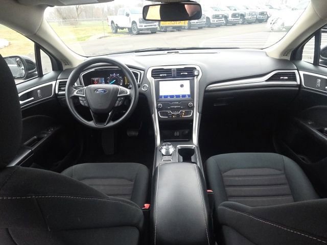 Certified 2020 Ford Fusion SE image 18