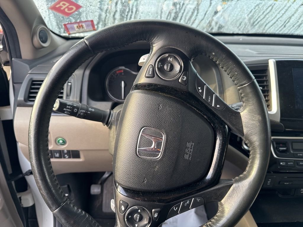 Used 2016 Honda Pilot Touring image 6