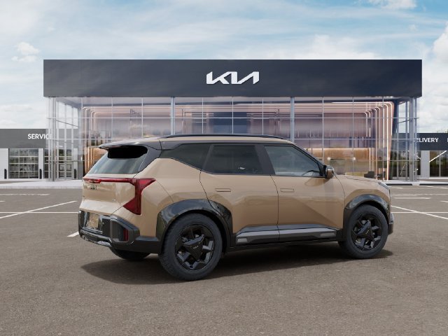 New 2027 Kia Seltos X-Line S w/ X-Line S Premium Package AWD/4WD image 6