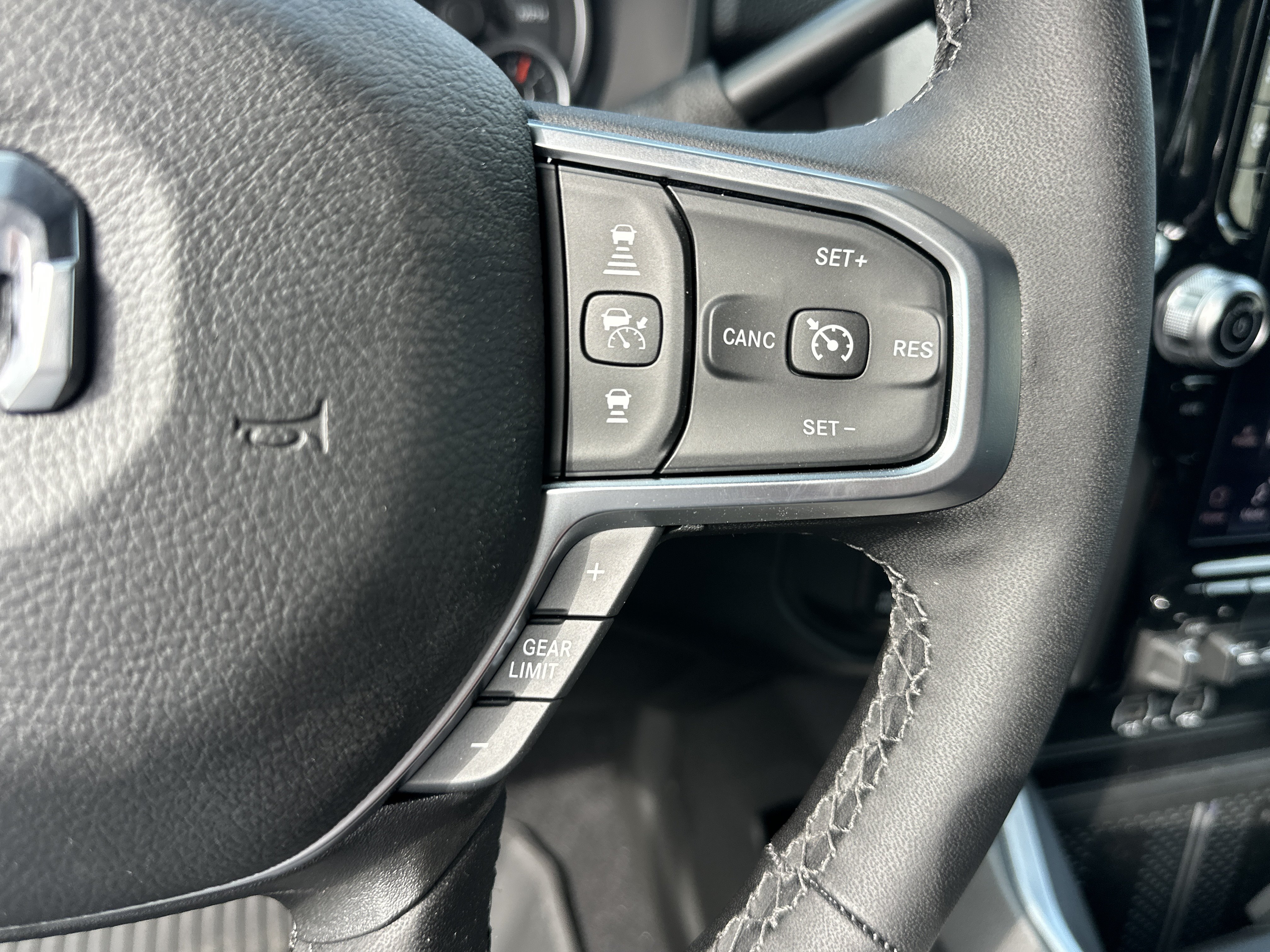New 2027 RAM 2500 Big Horn AWD/4WD image 11