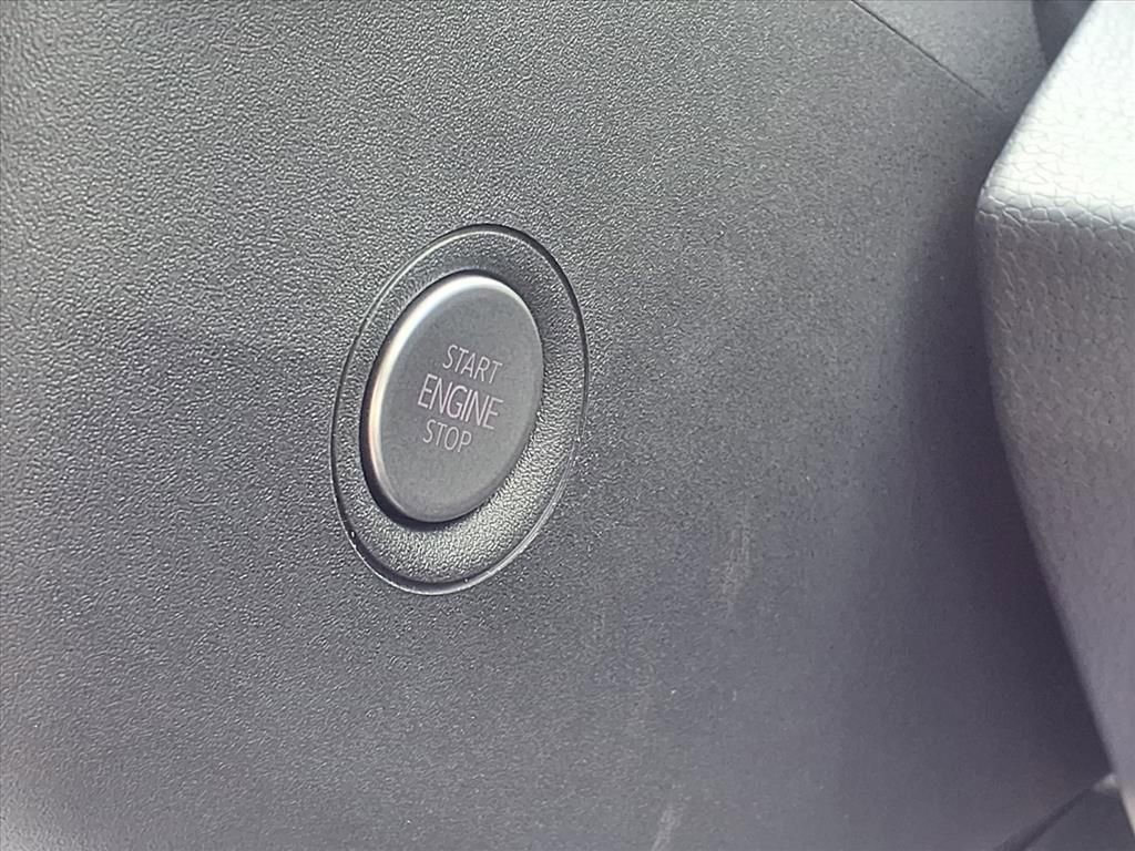 New 2025 Volkswagen ID.4 Pro RWD image 13