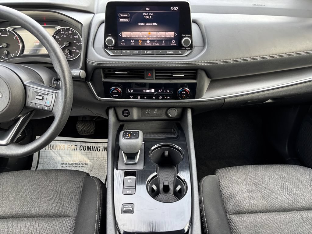 Used 2024 Nissan Rogue SV FWD image 16