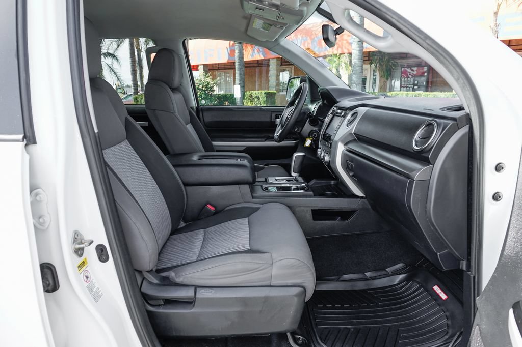 Used 2017 Toyota Tundra SR5 w/ SR5 Upgrade Package RWD image 35