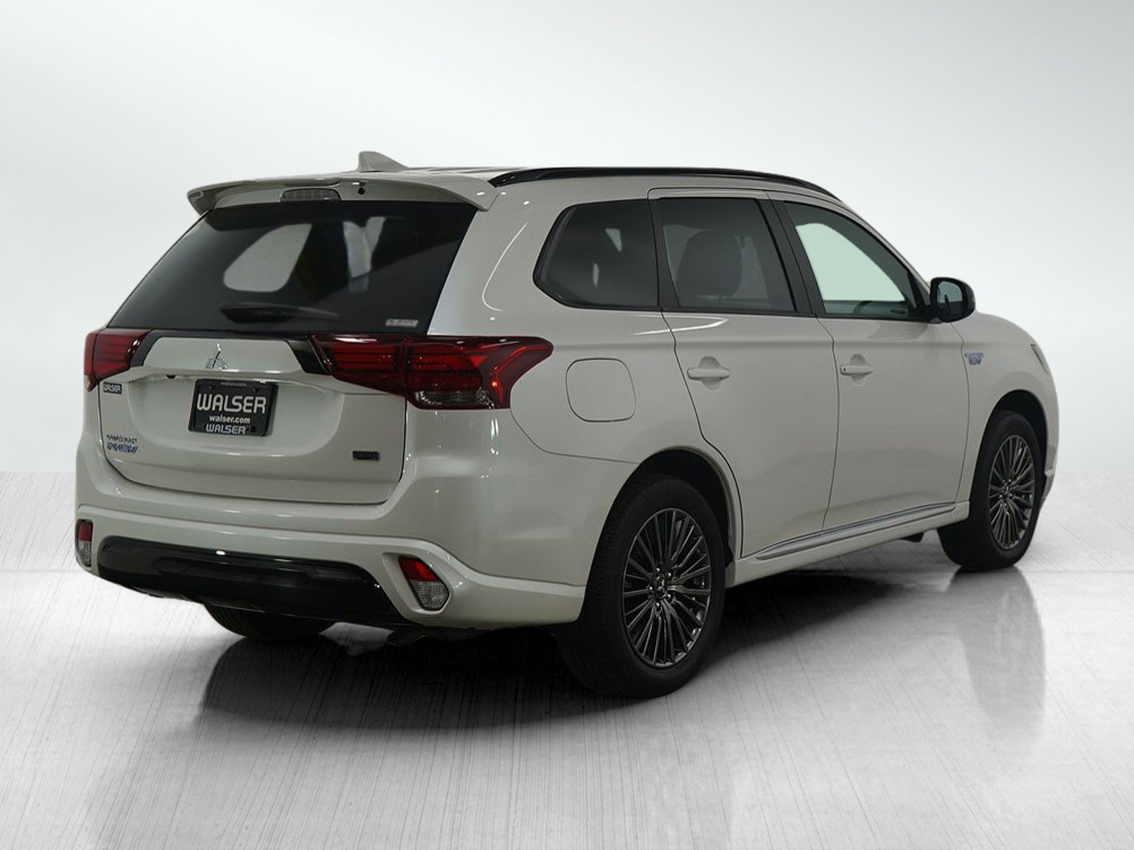 Used 2022 Mitsubishi Outlander LE image 5