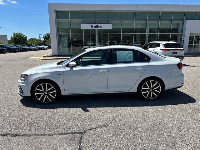 Used 2018 Volkswagen Jetta GLI FWD image 4