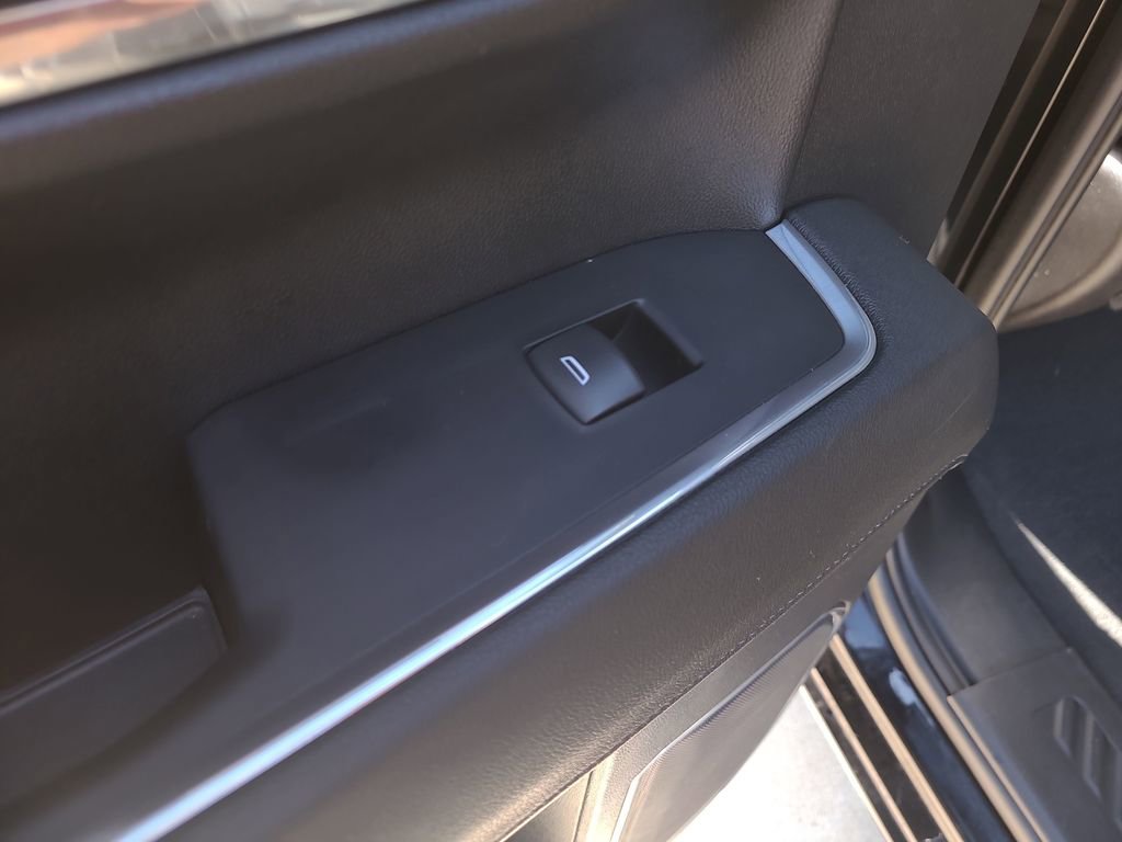 Used 2024 Chevrolet Silverado 1500 RST image 14