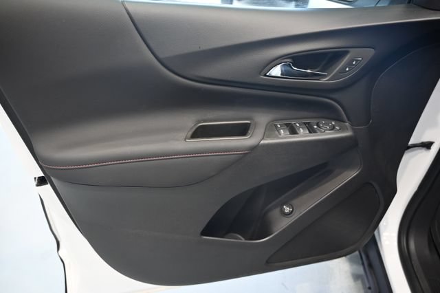 Used 2024 Chevrolet Equinox RS AWD/4WD image 25