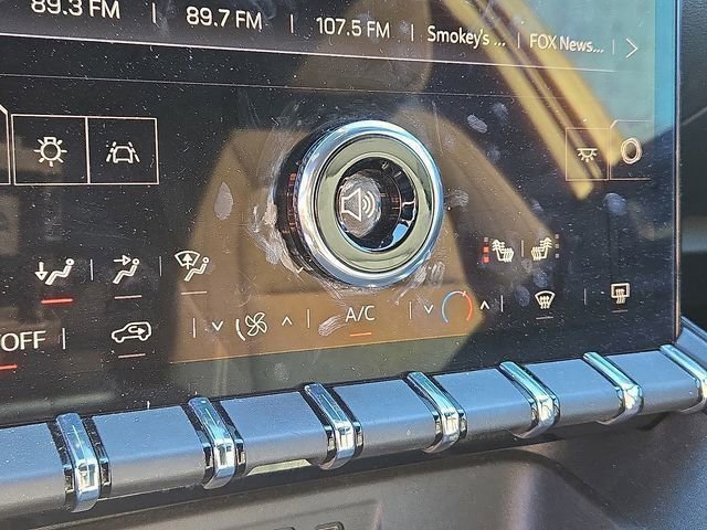 Used 2025 GMC Terrain Elevation image 23
