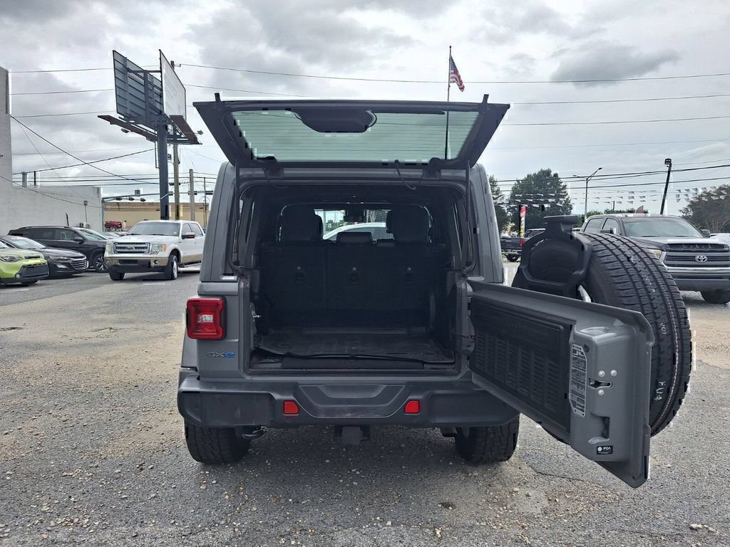 Used 2021 Jeep Wrangler Unlimited Sahara w/ Safety Group AWD/4WD image 26