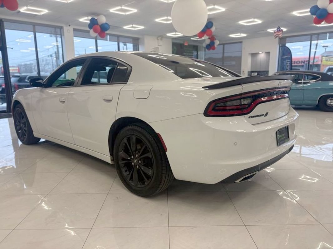 Used 2020 Dodge Charger SXT w/ Blacktop Package AWD/4WD image 10