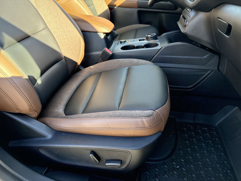 Used 2025 Ford Bronco Sport Outer Banks w/ Outer Banks Tech Package+ image 14