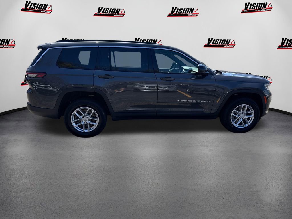 Certified 2025 Jeep Grand Cherokee L Laredo w/ Luxury Tech Group I AWD/4WD image 4