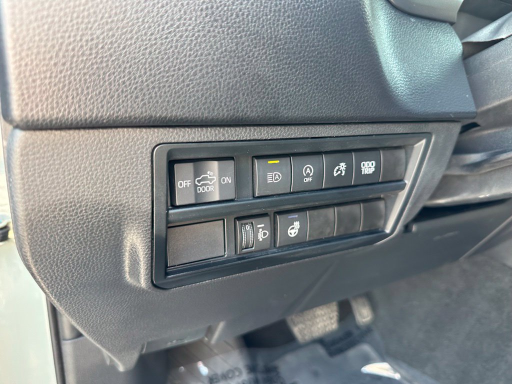 Used 2024 Toyota Tundra SR5 w/ SR5 Premium Package AWD/4WD image 12