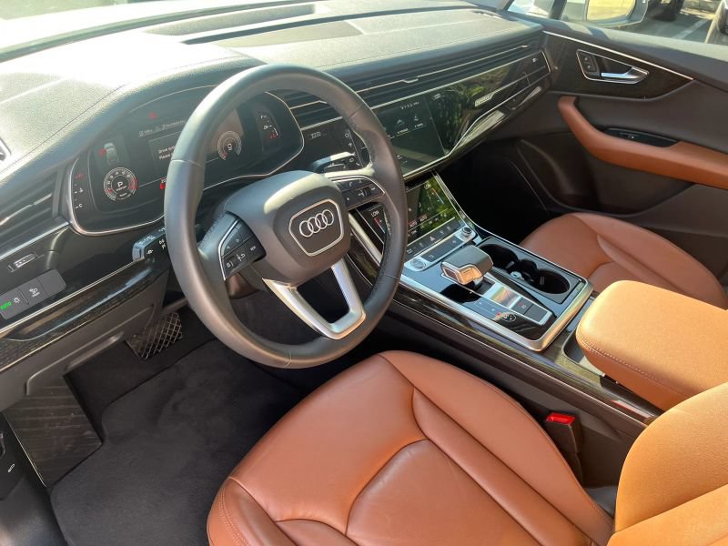 Used 2023 Audi Q7 2.0T Premium w/ Convenience Package AWD/4WD image 10