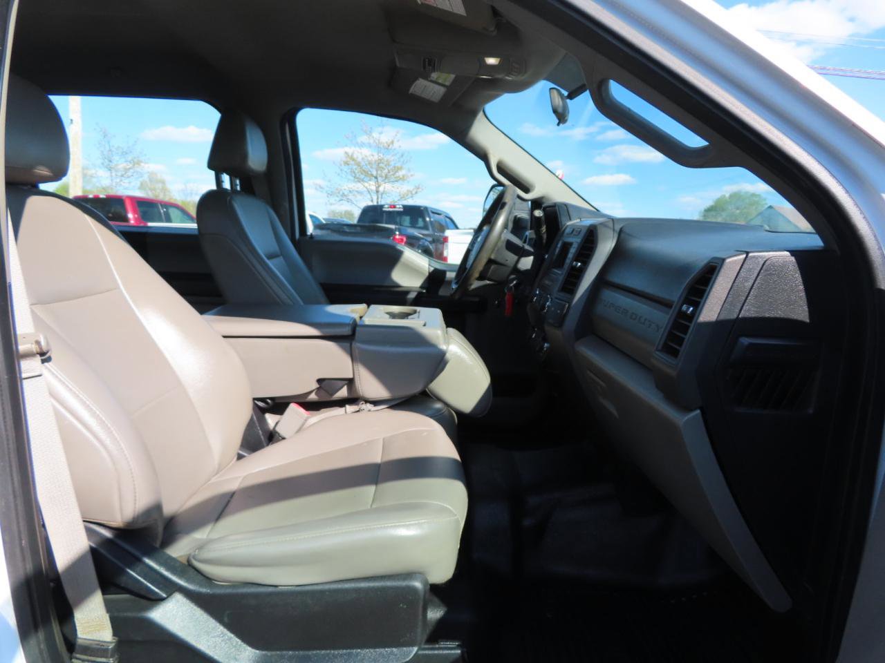Used 2019 Ford F350 XL w/ Power Equipment Group AWD/4WD image 45