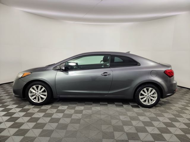 Used 2016 Kia Forte Koup EX image 2