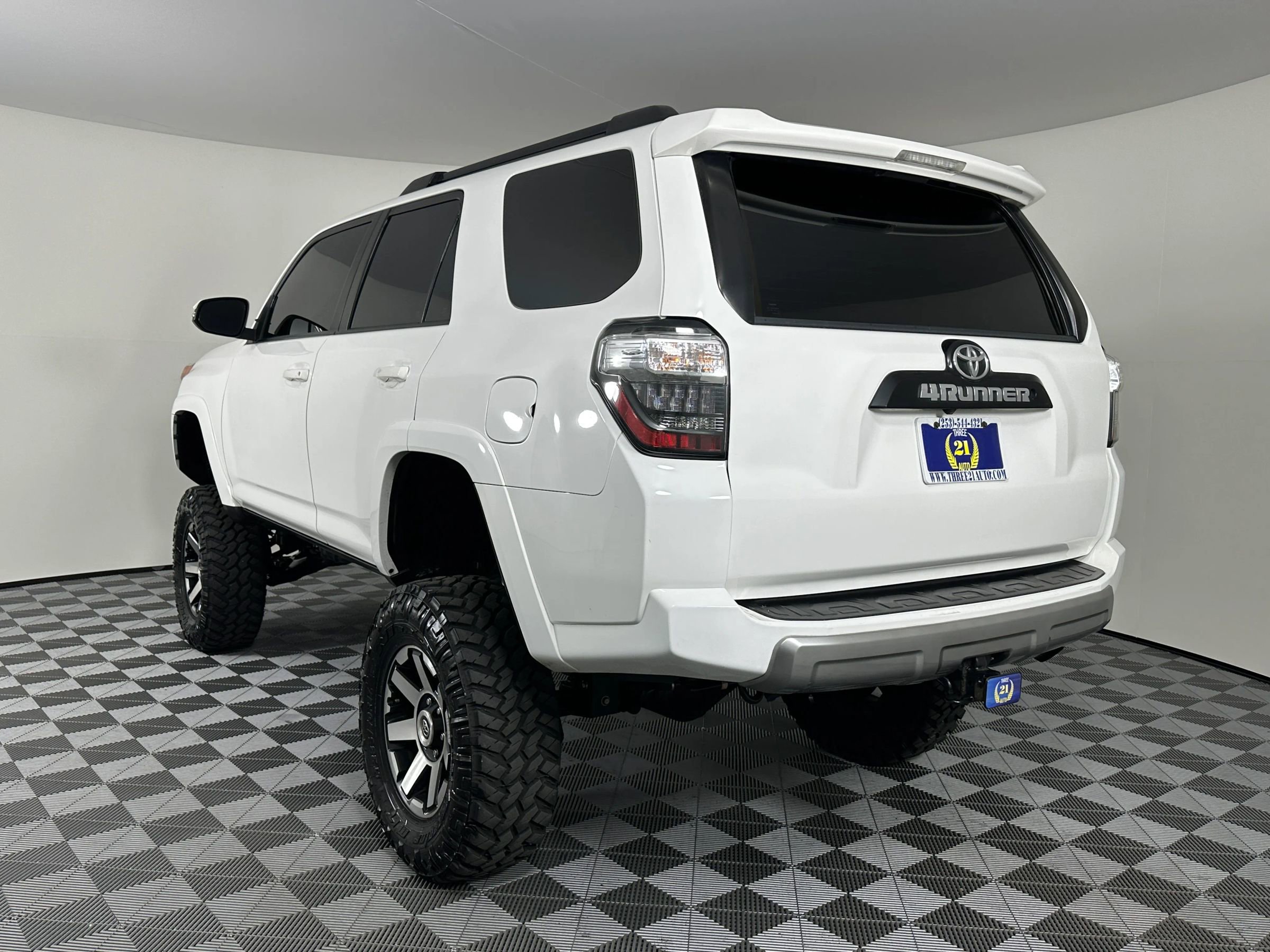 Used 2019 Toyota 4Runner TRD Off-Road Premium image 13