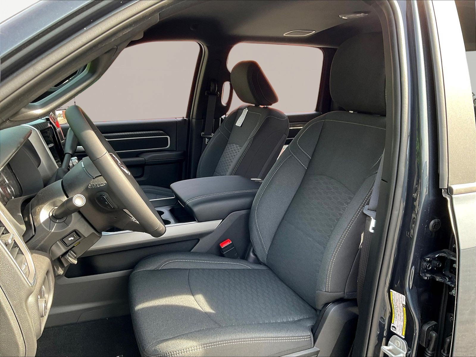 New 2026 RAM 3500 Big Horn AWD/4WD image 16