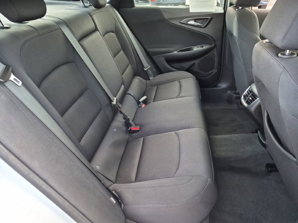 Used 2023 Chevrolet Malibu LT FWD image 31
