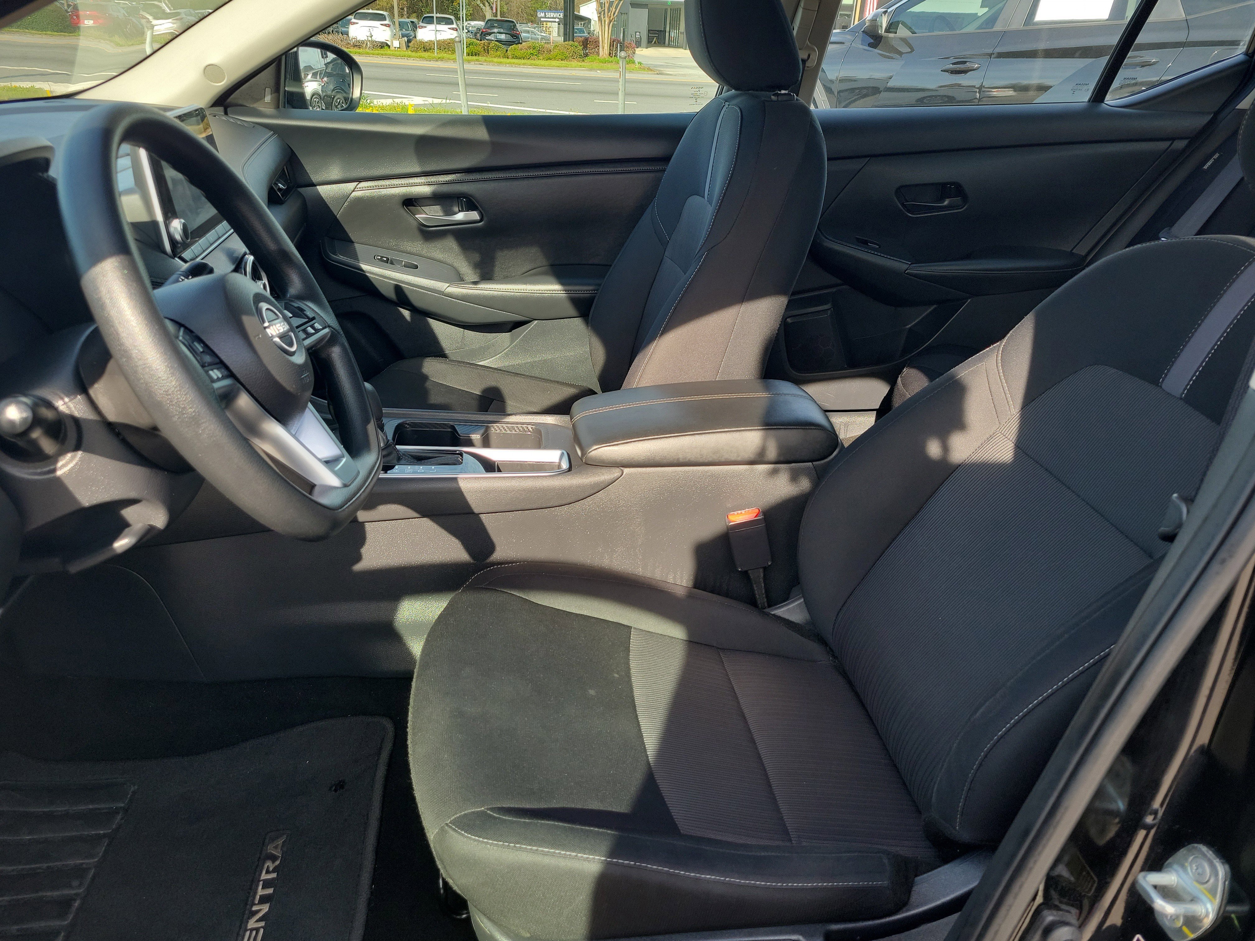 Used 2024 Nissan Sentra SV image 17