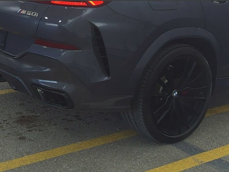 Used 2021 BMW X6 M50i w/ Premium Package AWD/4WD image 33