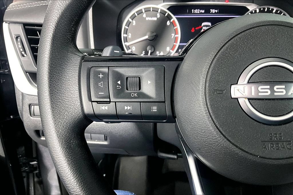 Used 2023 Nissan Rogue SV AWD/4WD image 18