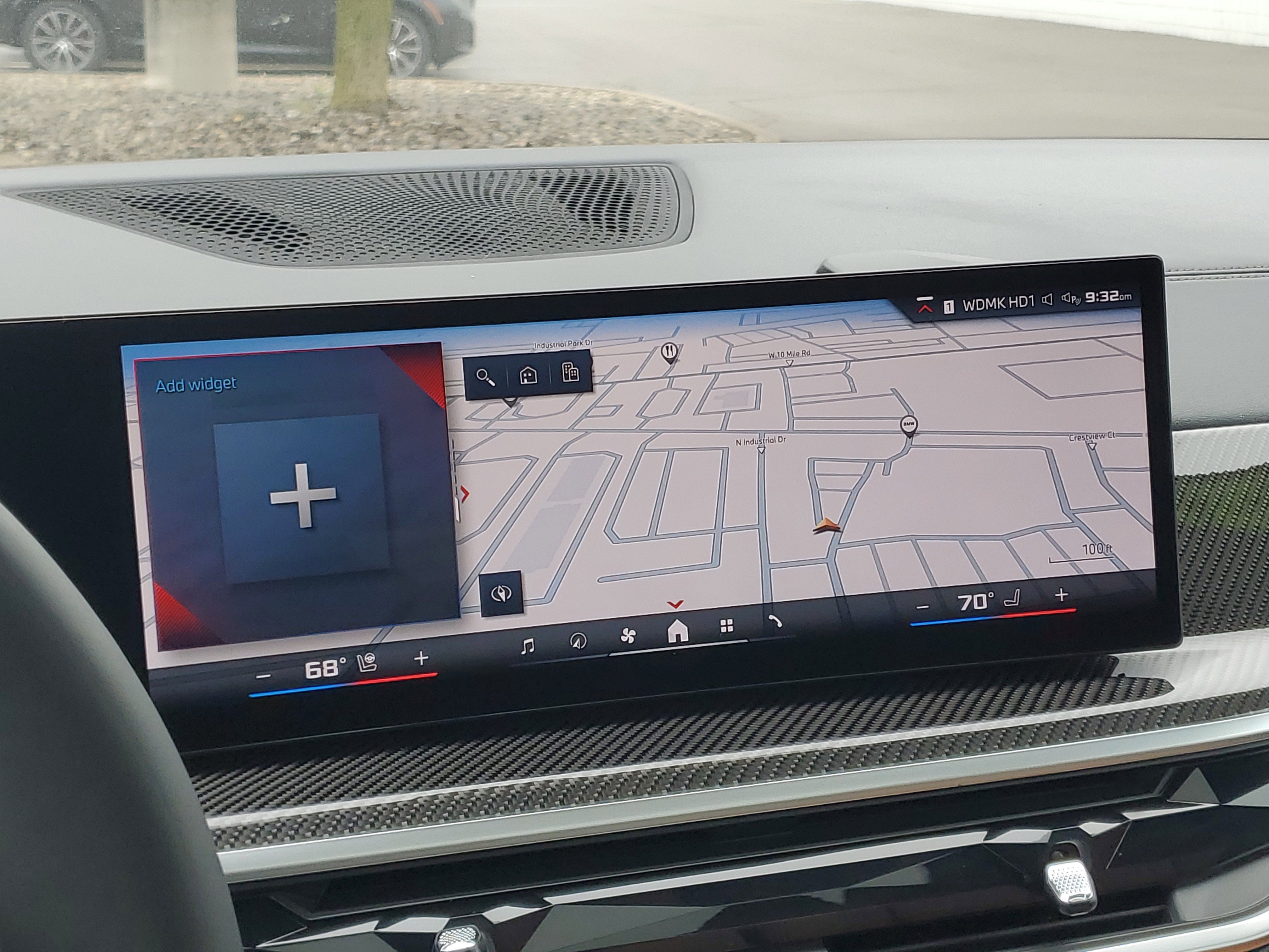 Certified 2025 BMW X6 M60i w/ Climate Comfort Package image 17