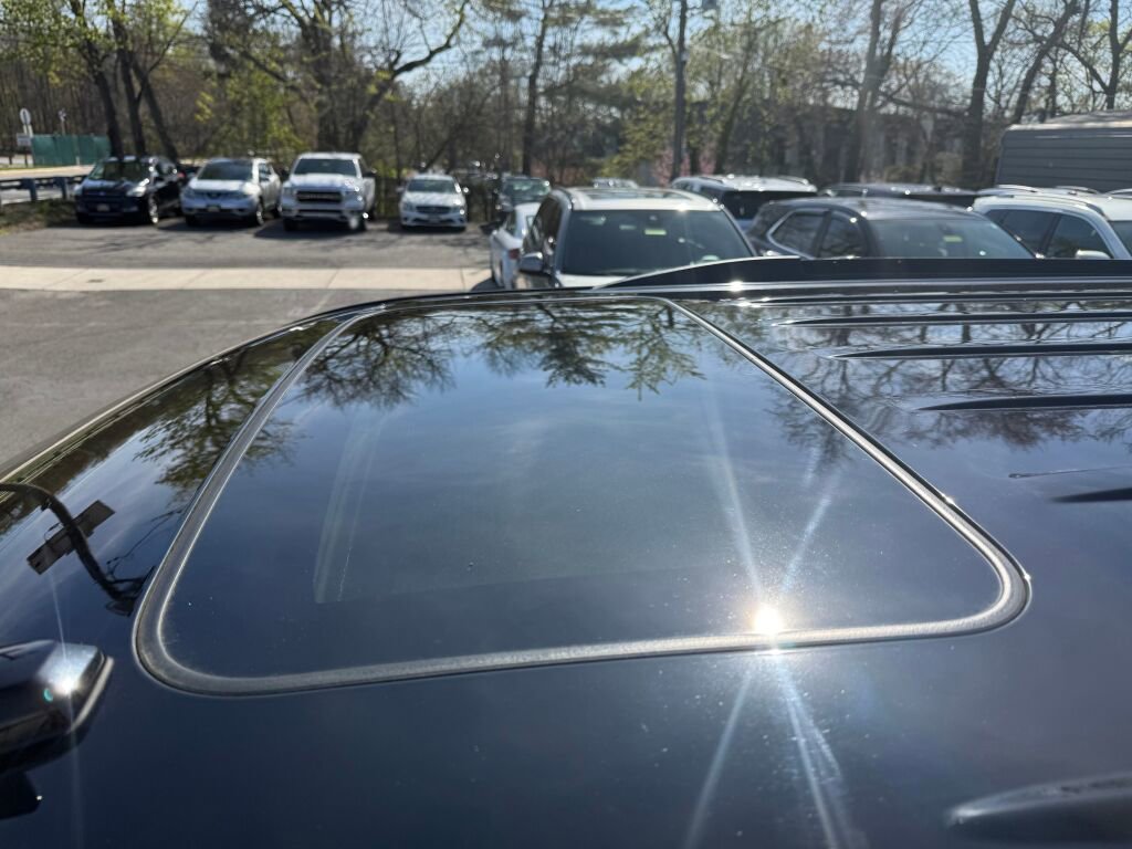 Used 2019 GMC Yukon SLT w/ Open Road Package image 9